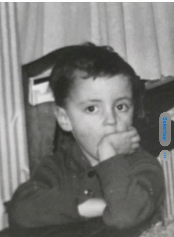 Ik zoek een knap en jonger dégoûtant wijf met een Porsche., Contacten en Berichten, Man zoekt Vrouw