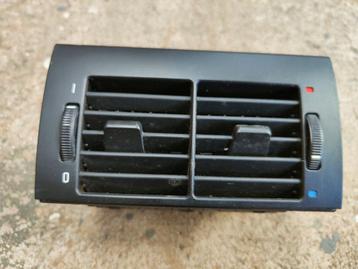 Achterste ventilatie luchtrooster middenconsole BMW 5 serie  beschikbaar voor biedingen