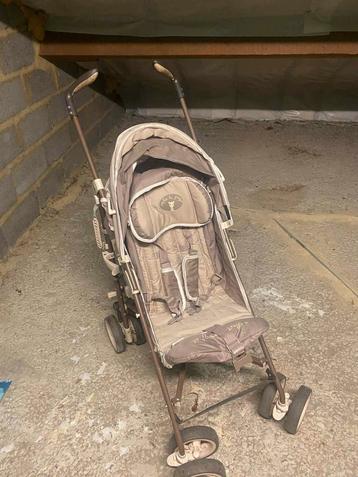 Multi positie buggy Sophie de giraffe  beschikbaar voor biedingen