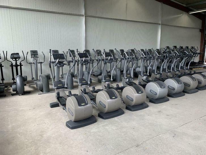 Technogym synchro excite crosstrainer loopband bike OPHEF, Sport en Fitness, Fitnessmaterialen, Zo goed als nieuw, Armen, Benen