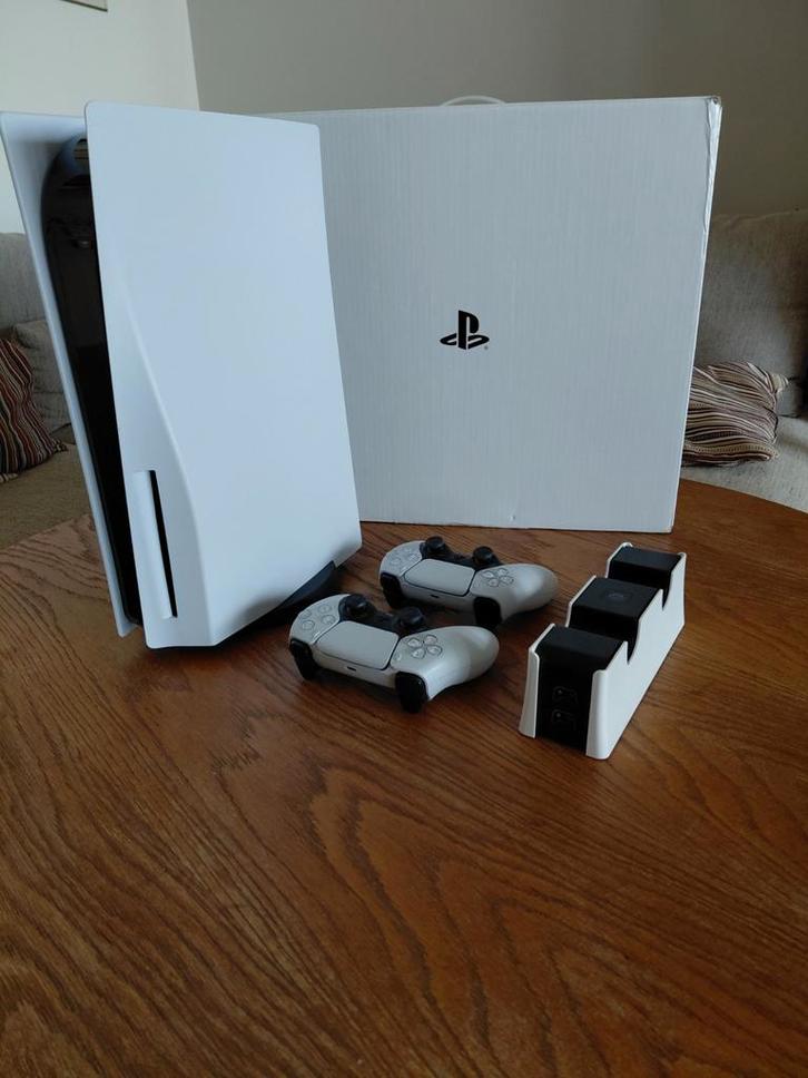 Ps5, 2 controllers en controller-oplader, Consoles de jeu & Jeux vidéo, Consoles de jeu | Sony Consoles | Accessoires, Contrôleur