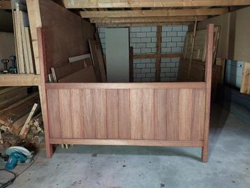 Terras panelen beschikbaar voor biedingen