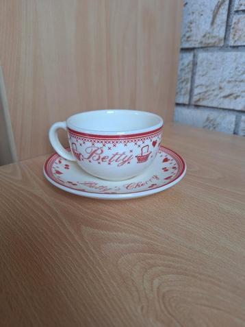 Betty Boop „Cherry” kop en schotel beschikbaar voor biedingen