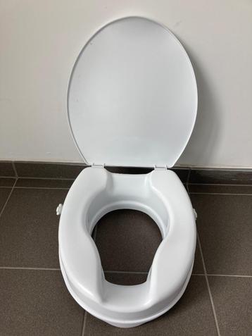 toiletverhoger beschikbaar voor biedingen