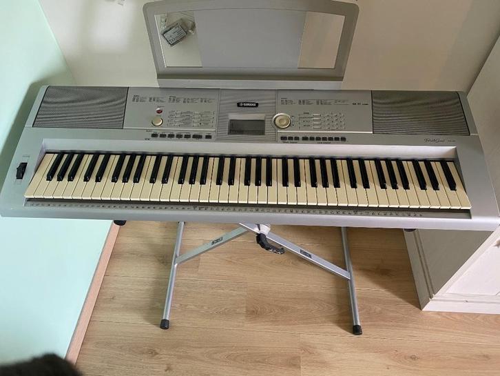 Yahama dgx-205, Muziek en Instrumenten, Keyboards, Gebruikt, 76 toetsen, Yamaha, Ophalen