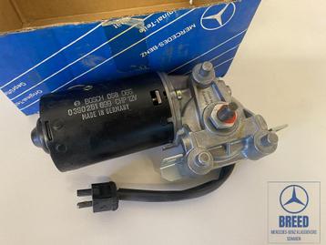 NOS schuifdakmotor voor Mercedes-Benz W123 W126 W201 beschikbaar voor biedingen