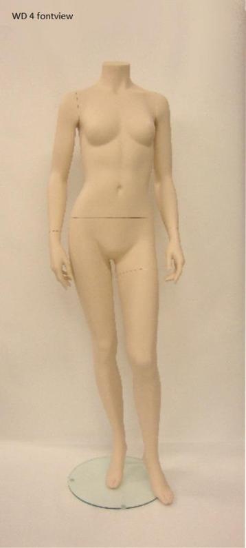 Etalagepop dame beschikbaar voor biedingen