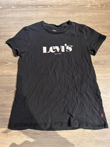 Levi’s t-shirt (xs)