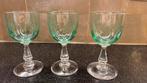 Drie porto of sherry glazen. Groen glas., Antiek en Kunst, Ophalen of Verzenden
