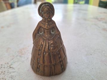 Bronzen bel beschikbaar voor biedingen