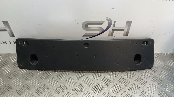 Support plaque d'immatriculation avant d'un Mercedes A-Klass, Autos : Pièces & Accessoires, Carrosserie & Tôlerie, Mercedes-Benz