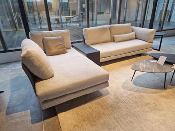 LONGCHAIR liberty uit showroom " modulaire bank " beschikbaar voor biedingen