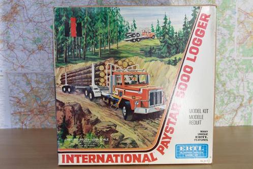 International Paystar 5000 logger ERTL, Hobby en Vrije tijd, Modelbouw | Auto's en Voertuigen, Zo goed als nieuw, Truck, Groter dan 1:32