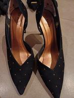 Ted Baker, Enlèvement ou Envoi, Noir