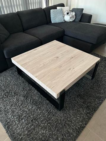 Salontafel In Perfecte Staat 102x103 beschikbaar voor biedingen