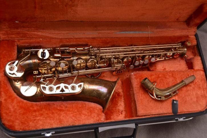 Saxophone Alto Yanagisawa, Musique & Instruments, Instruments à vent | Saxophones, Utilisé, Alto, Avec valise, Enlèvement ou Envoi