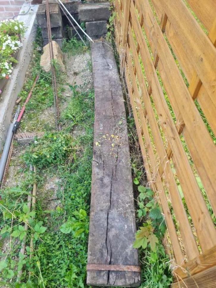 bille de chemin de fer 260/26/15 (28 €) + 21 chutes (45 €), Tuin en Terras, Palen, Balken en Planken, Gebruikt, Balken, 250 cm of meer