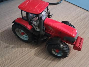 modeltractor beschikbaar voor biedingen