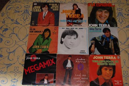 45t vinylhits van John TERRA, Cd's en Dvd's, Vinyl | Nederlandstalig, Zo goed als nieuw, Levenslied of Smartlap, Overige formaten