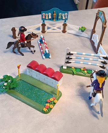 Playmobil Country Paardenwedstrijd set van 2 beschikbaar voor biedingen