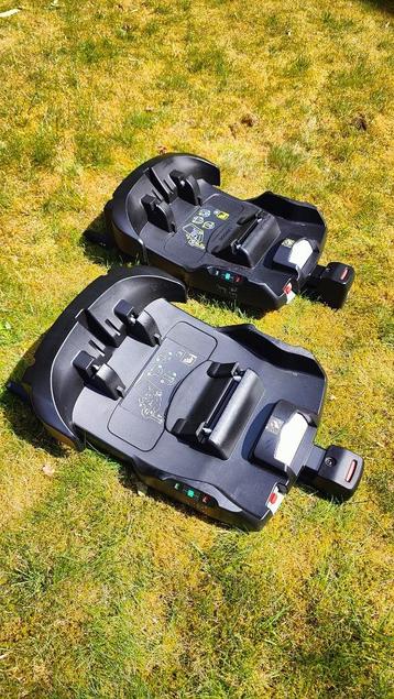 Doona i ISOFIX-basis, Perfecte staat beschikbaar voor biedingen