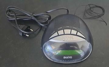 Lot klokradios (apart verkrijgbaar) beschikbaar voor biedingen