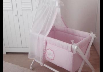 Prachtige babywieg * NIEUW * beschikbaar voor biedingen