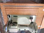 Antieke naaimachine, Ophalen