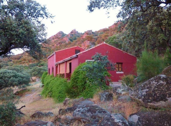 Landgoed met 3 huizen en grond te koop, Extremadura, Spanje, Immo, Étranger, Espagne, Maison d'habitation, Campagne, Ventes sans courtier