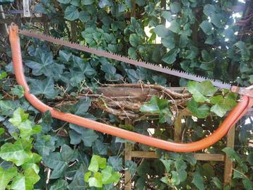handboogzaag - beugelzaag - boomzaag, Tuin en Terras, Handzagen, Ophalen of Verzenden, Gebruikt, Beugelzaag