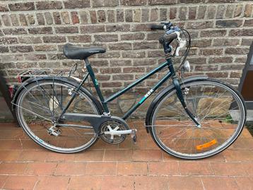 2 damesfietsen beschikbaar voor biedingen