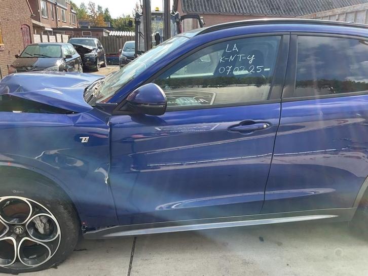 PORTIER LINKS VOOR Alfa Romeo Stelvio (949) (|50557007|), Auto-onderdelen, Carrosserie, Deur, Alfa Romeo, Voor, Links, Gebruikt