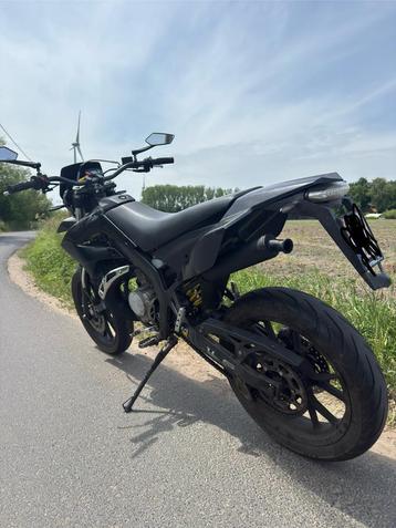 Derbi senda xtreme 50cc, Fietsen en Brommers, Brommers | Derbi, Ophalen, 6 versnellingen, 50 cc, Klasse B (45 km/u)
