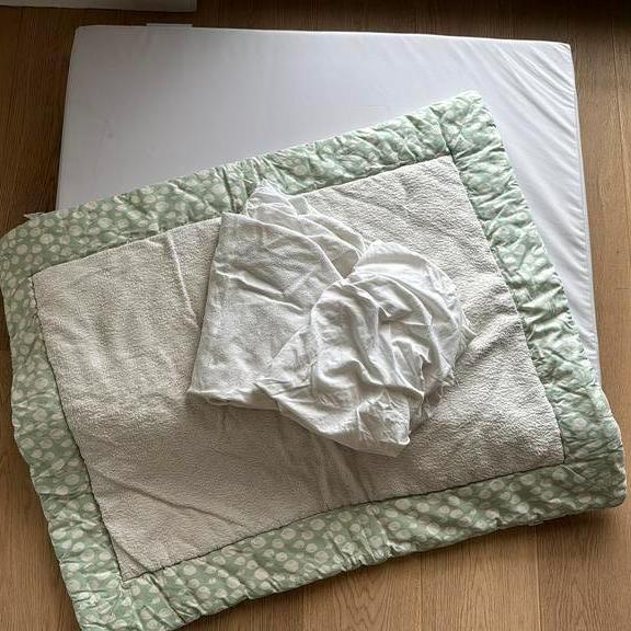 Parkmatras, 2 matrashoezen en parklegger, Huis en Inrichting, Slaapkamer | Matrassen en Bedbodems, Gebruikt, Matras, 70 cm of minder