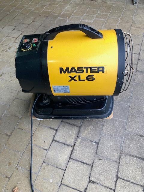 Dieselgestookte infrarood verwarming, Doe-het-zelf en Bouw, Verwarming en Radiatoren, Gebruikt, Kachel, 800 watt of meer, 30 tot 80 cm