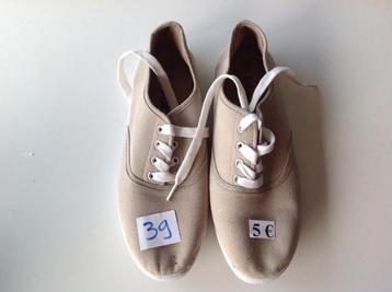 1 paar mooie dames schoenen maat 39 aan 5 euro beschikbaar voor biedingen