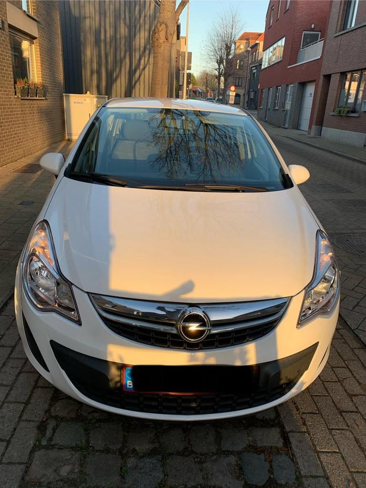 Opel Corsa D 2012 – Benzine 1.2 – Manueel, Auto's, Opel, Bedrijf, Corsa, Benzine, 4 deurs, Handgeschakeld, Wit, Grijs, Ophalen