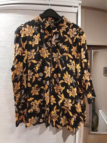 Blouses beschikbaar voor biedingen