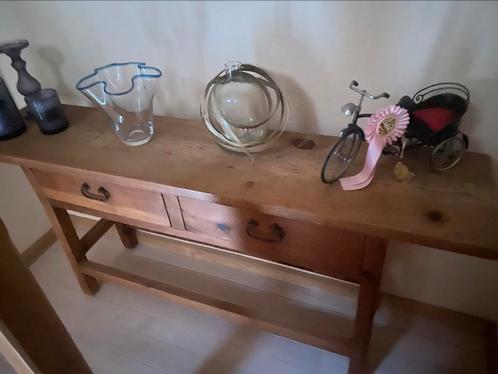 Decoratie tafel in hout met 2 laden, Huis en Inrichting, Tafels | Sidetables, Zo goed als nieuw, Ophalen