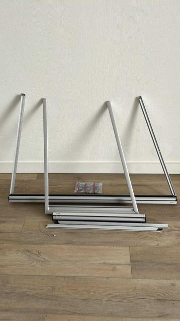 3x Velux verduisterende rolgordijnen – wit – aluminium frame beschikbaar voor biedingen