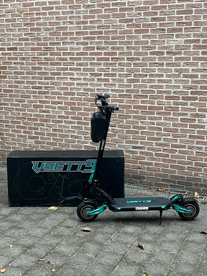 Vsett 9 e-step – goede staat, compleet met accessoires, Fietsen en Brommers, Steps, Zo goed als nieuw, Ophalen