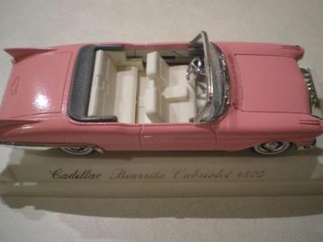 Solido - 1:43 - Cadillac rose en parfait état, Hobby & Loisirs créatifs, Enlèvement ou Envoi, Comme neuf, Solido