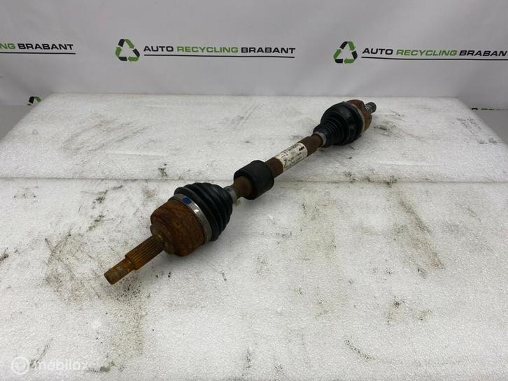 Aandrijfas linksvoor Renault Megane 4 391010195R, Auto-onderdelen, Remmen en Aandrijving, Renault, Gebruikt, Ophalen of Verzenden