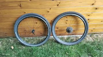 Paire de roues de vélo beschikbaar voor biedingen