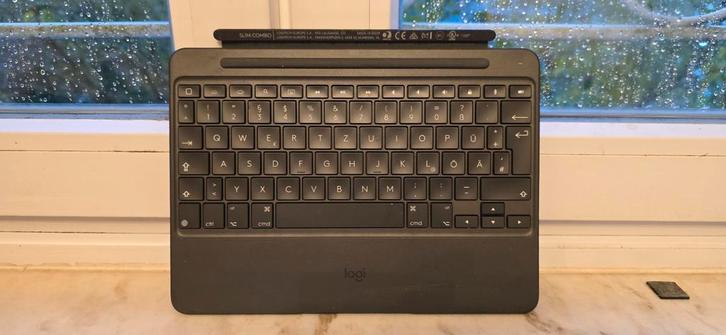 Logitech Slim Combo afneembaar toetsenbord, Computers en Software, Toetsenborden, Ophalen