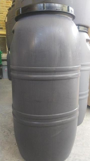 Fûts 240 litres beschikbaar voor biedingen
