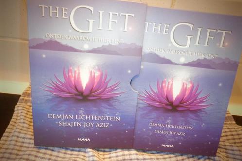 DVD + Boek The Gift(Demian Lichtenstein Shajen Joy Aziz), Boeken, Esoterie en Spiritualiteit, Zo goed als nieuw, Overige typen