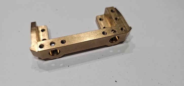 Support pare-chocs laiton châssis crawler RC 1/10, Hobby & Loisirs créatifs, Modélisme | Radiocommandé & Téléguidé | Voitures