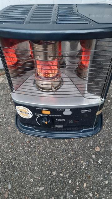 Petroleum Kachel Corona Tosaine 2400W beschikbaar voor biedingen
