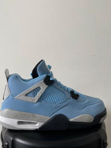 Jordan 4 university blue blauwe Nike schoenen jongens heren